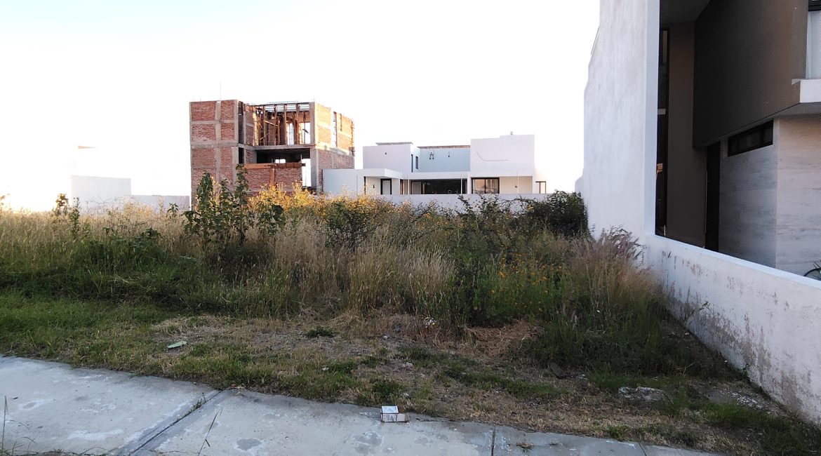 Terreno plano en Lomas Punta del Este- Privada Roble