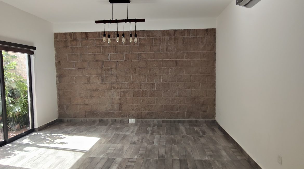 Casa Oportunidad Sierra Nogal- Mezquite