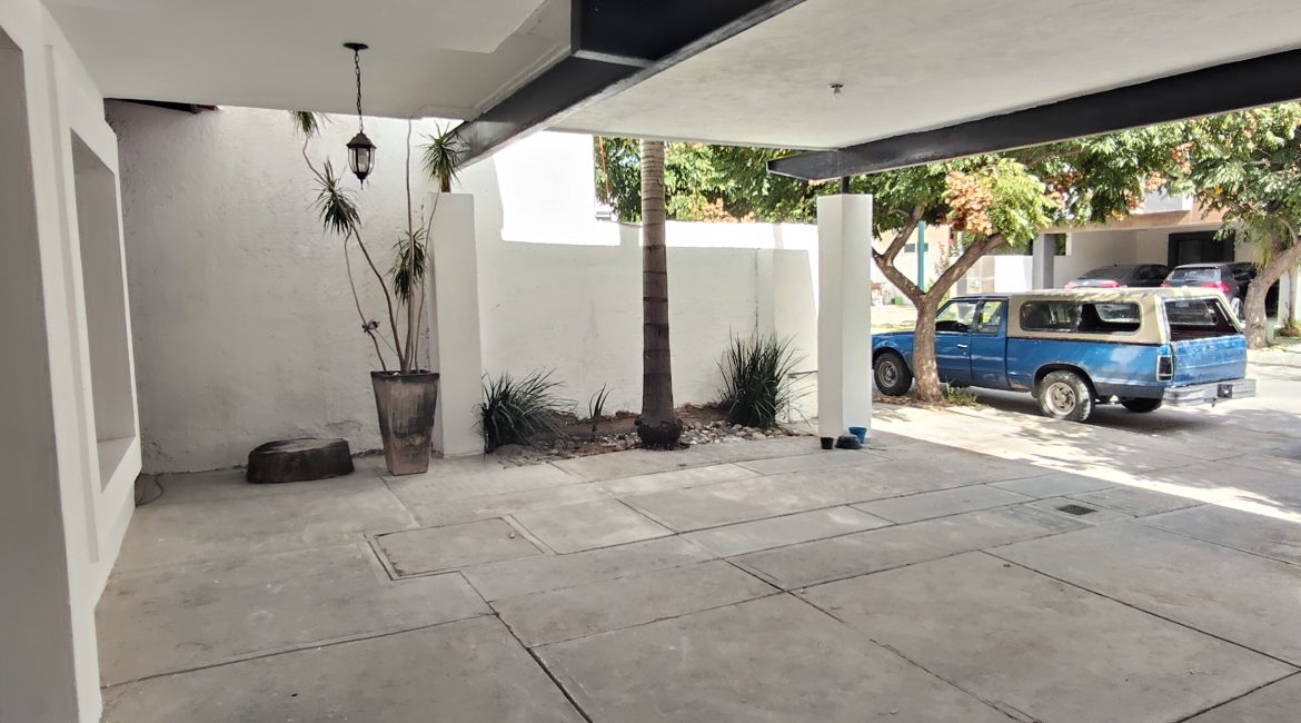 Casa Oportunidad Sierra Nogal- Mezquite