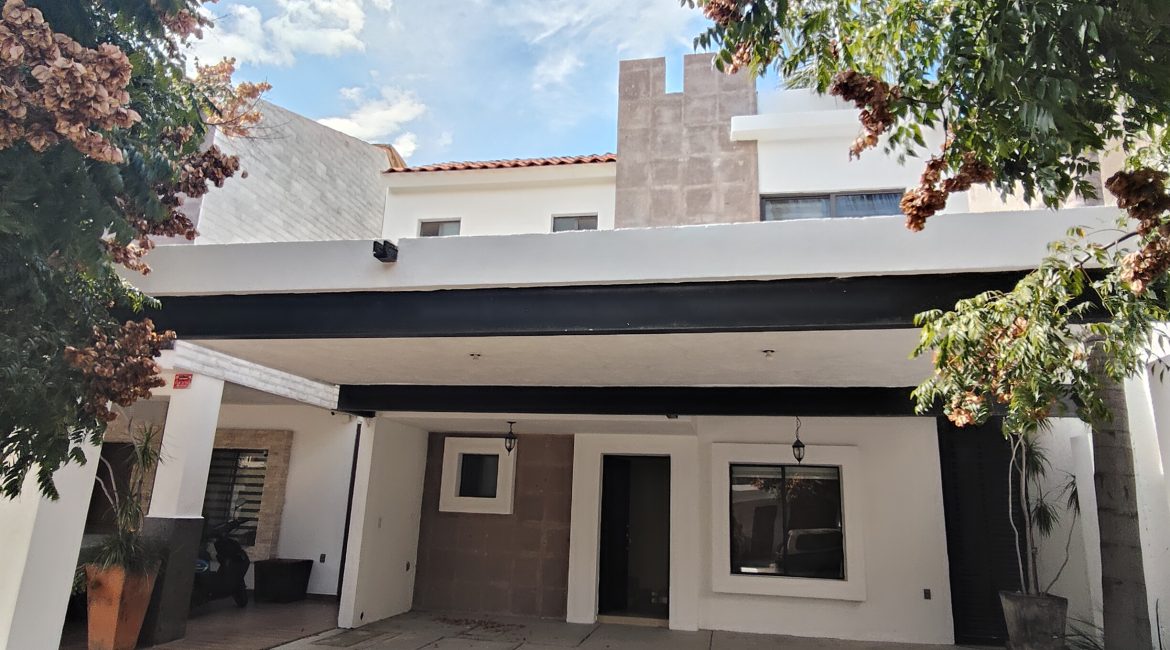 Casa Oportunidad Sierra Nogal- Mezquite