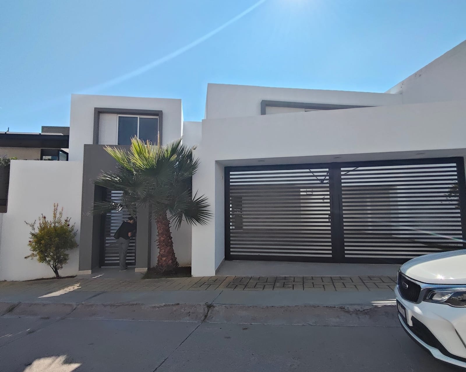 a0a059c6-61ca-4c7e-b440-81a4e6de0256