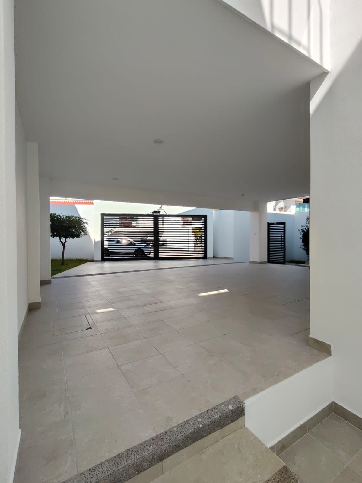 f1c71283-b956-4c3f-8cdc-3dd05adef50c