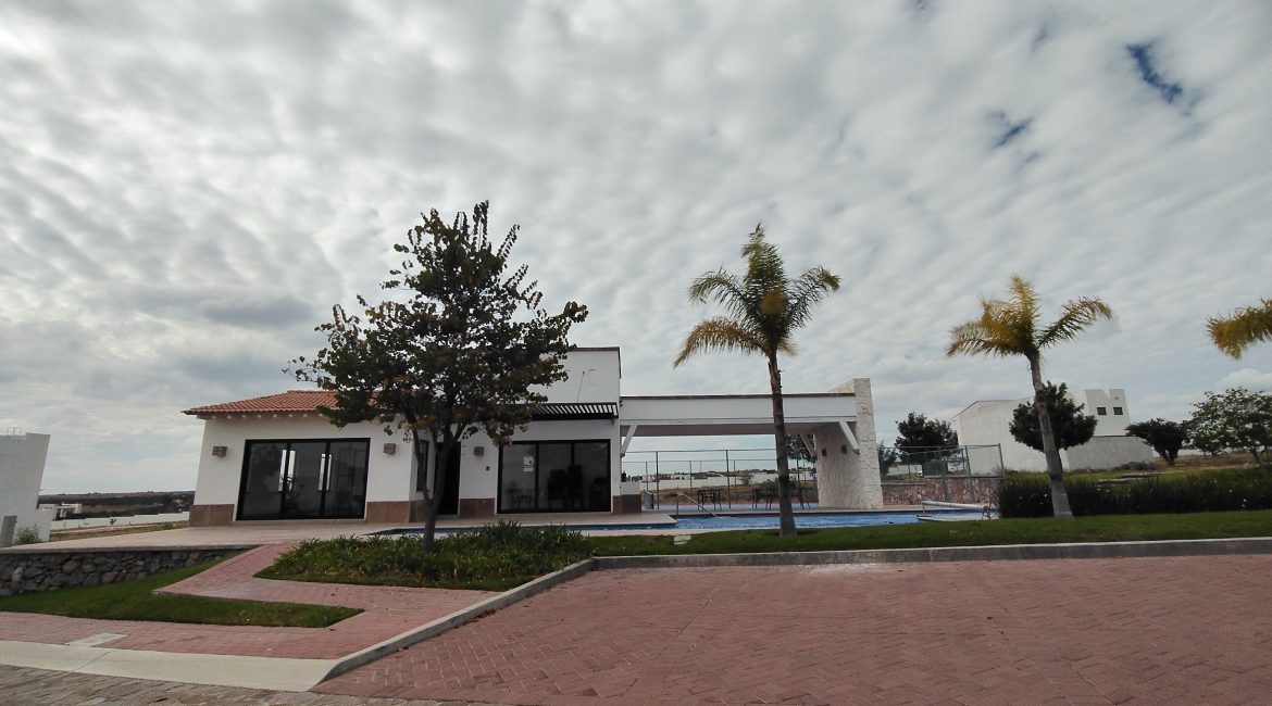 Terreno Ciudad Maderas-Flamaboyan