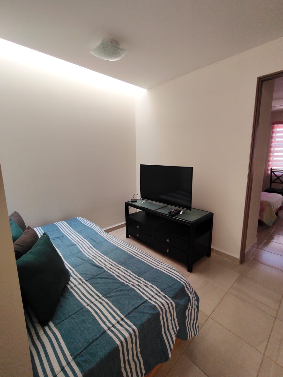 4D98342F-3663-4132-9BD0-27943A28007E