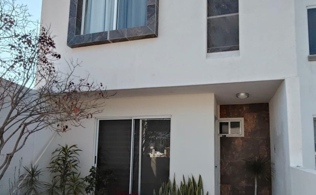 2 Casas en Venta Héroes de León, zona sur León, Gto.