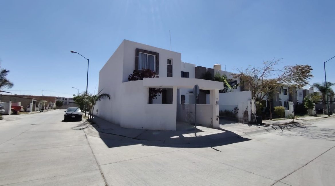 2 Casas en Venta Héroes de León, zona sur León, Gto.