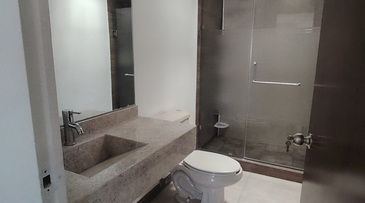 Casa en venta col. Bugambilias, León, Gto.