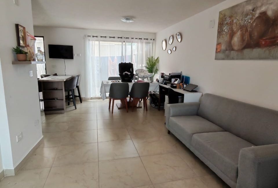 De Alba Residencial Casa en VENTA