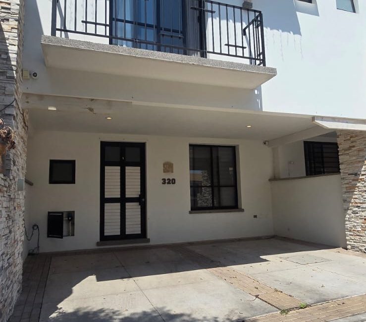 Lombardía Casa en VENTA