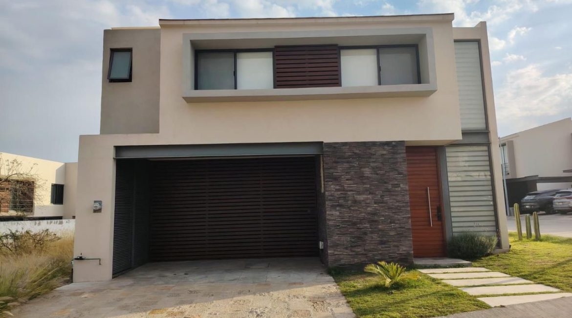 Lomas del Molino II Casa en VENTA