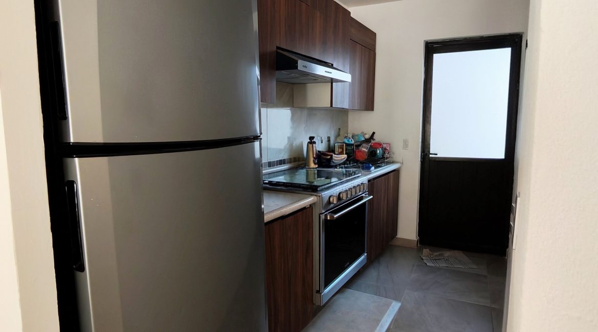 CASA EN VENTA EN ESQUINA HEROES DE LEON, LEON GTO