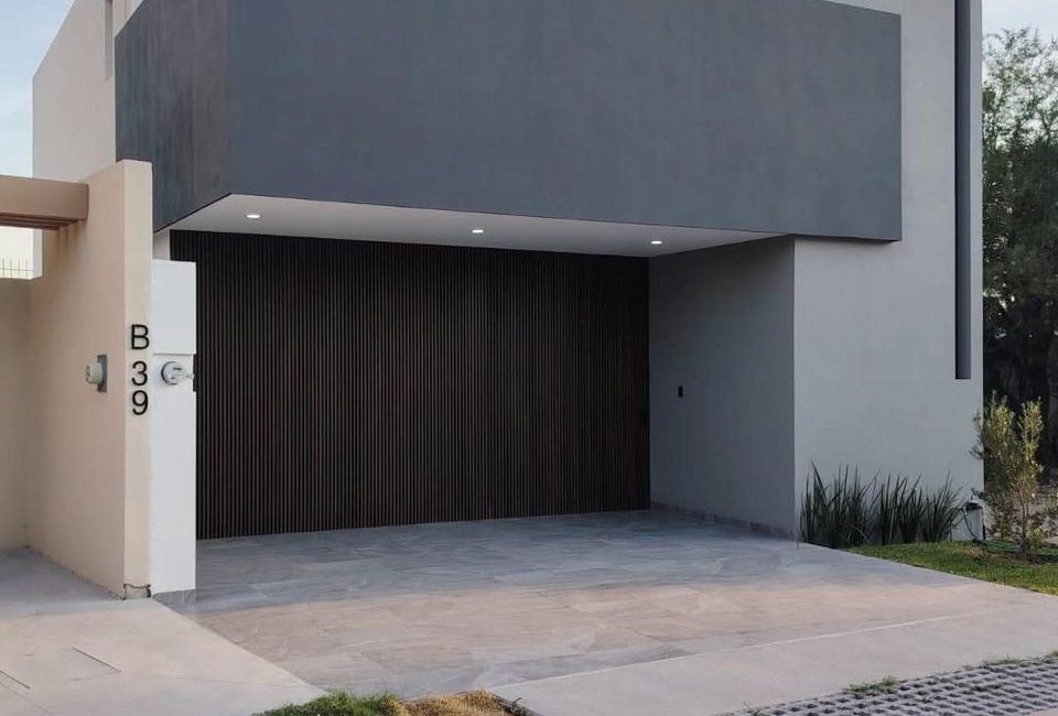 Casa en Venta – Valles del Molino